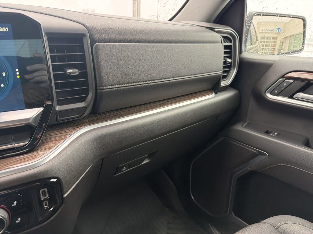 2022 Chevrolet Silverado 1500 LT (2FL)