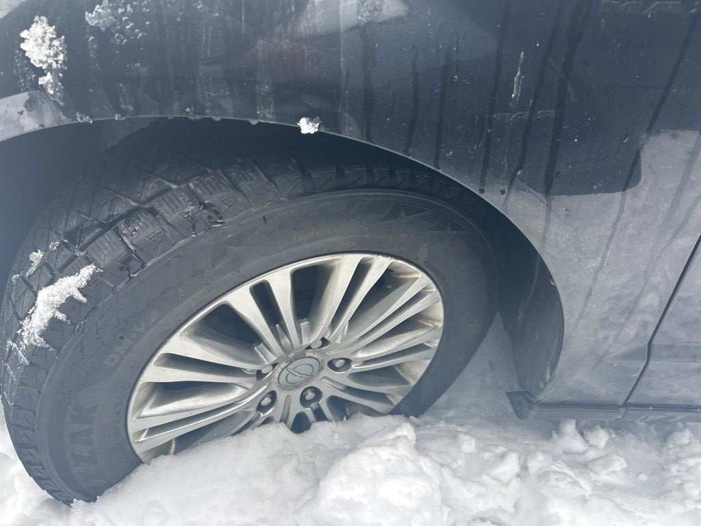 2013 Chrysler Town & Country Touring-L