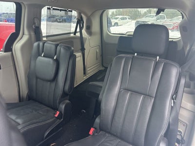 2013 Chrysler Town & Country Touring-L