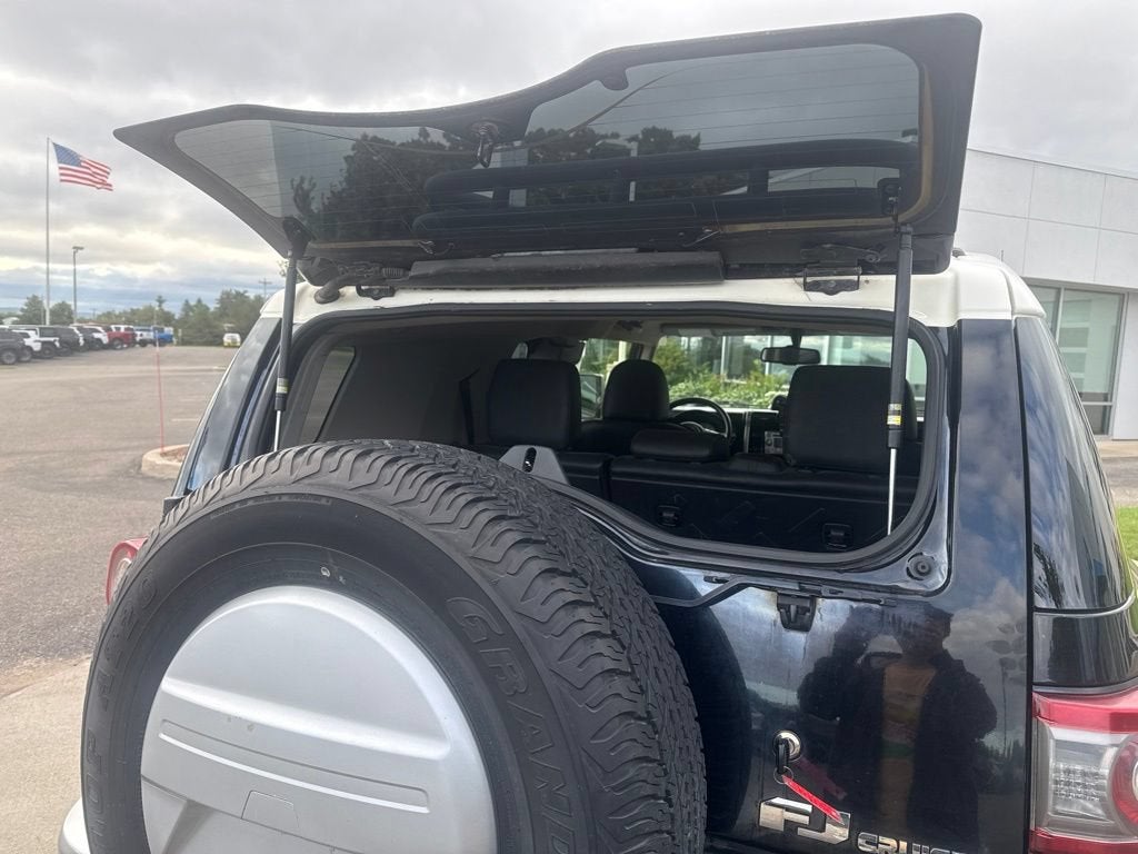 2014 Toyota FJ Cruiser Base