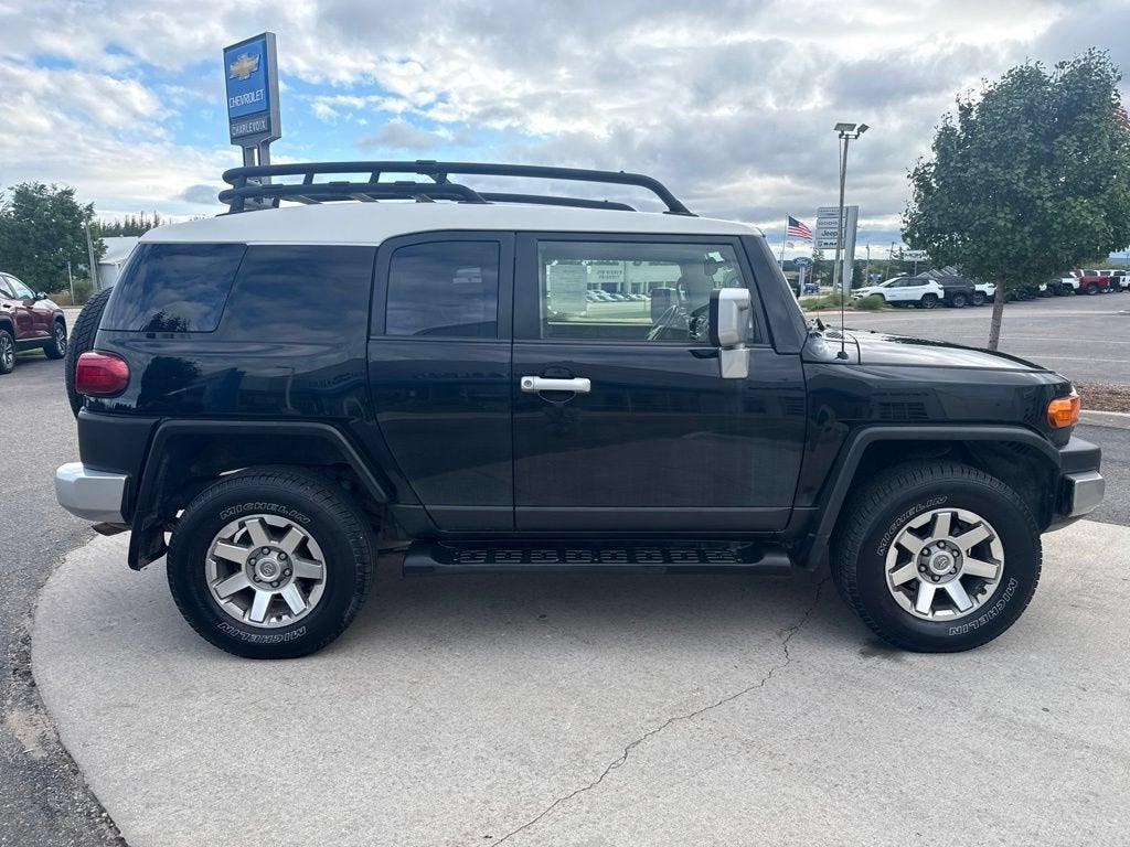 2014 Toyota FJ Cruiser Base