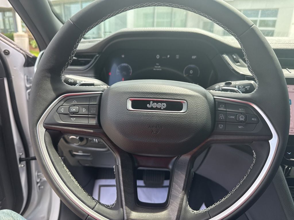 2026 Jeep Grand Cherokee GRAND CHEROKEE LAREDO ALTITUDE 4X4