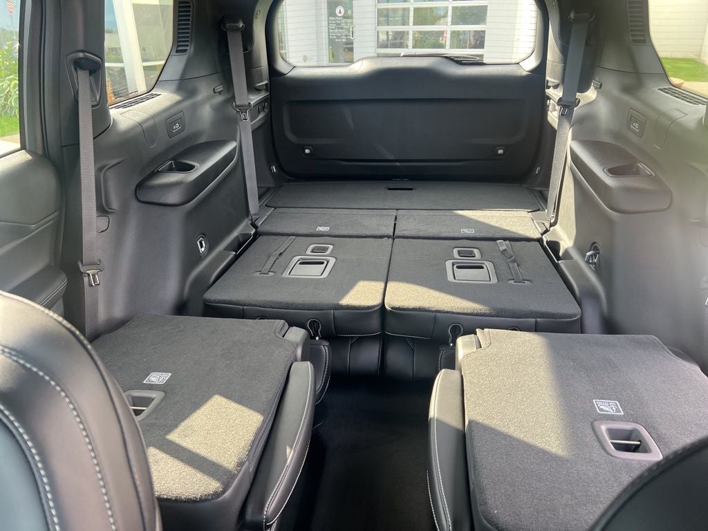 2025 Jeep Grand Cherokee GRAND CHEROKEE L ALTITUDE 4X4