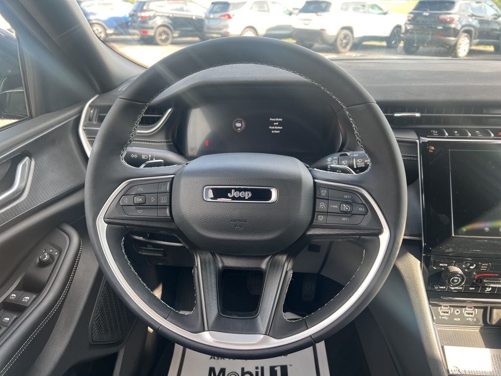 2025 Jeep Grand Cherokee GRAND CHEROKEE L ALTITUDE 4X4