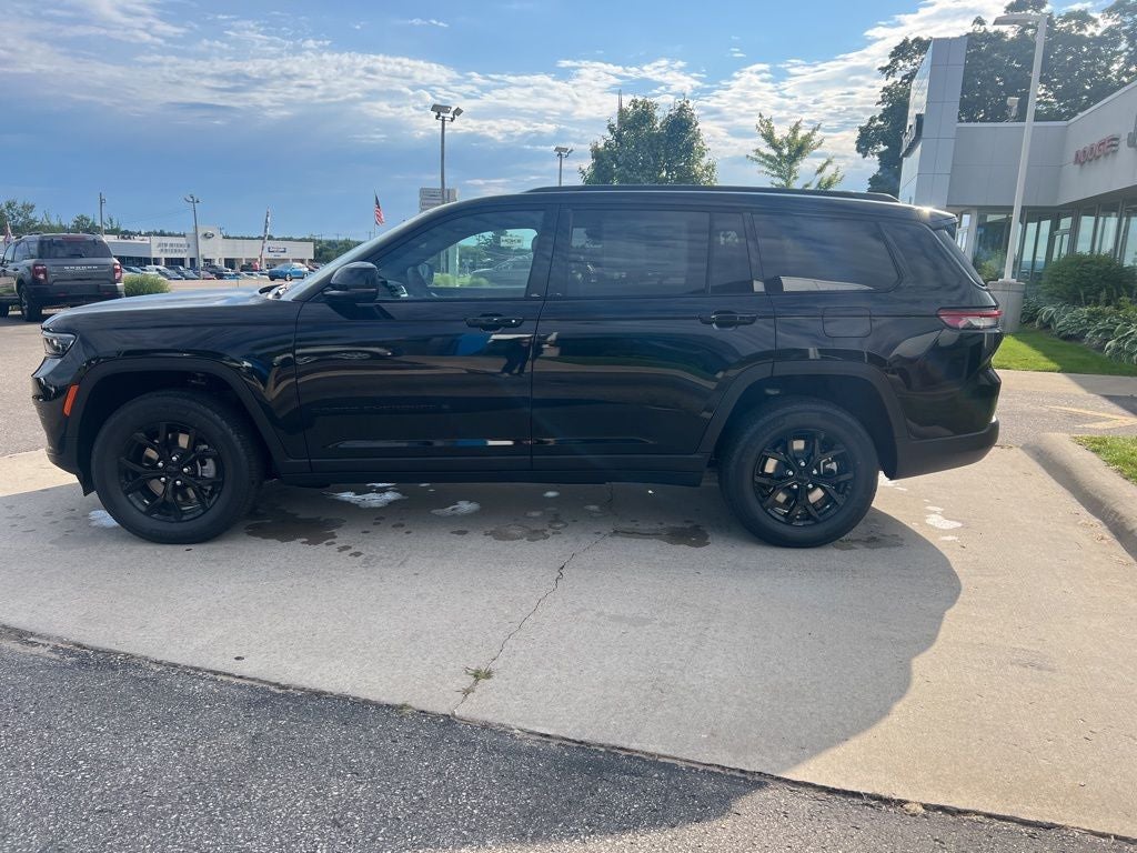 2025 Jeep Grand Cherokee GRAND CHEROKEE L ALTITUDE 4X4