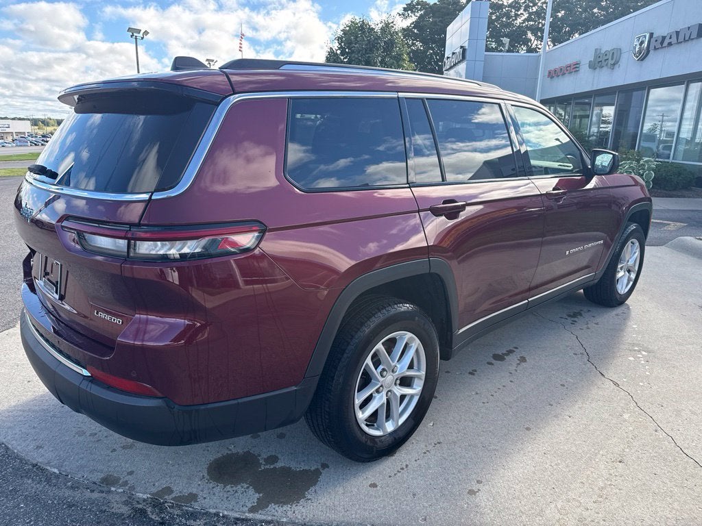 2023 Jeep Grand Cherokee L Laredo 4x4