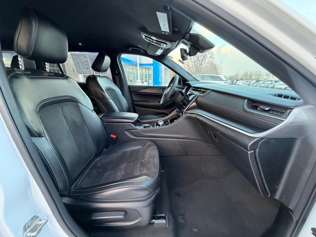 2024 Jeep Grand Cherokee L Altitude 4x4