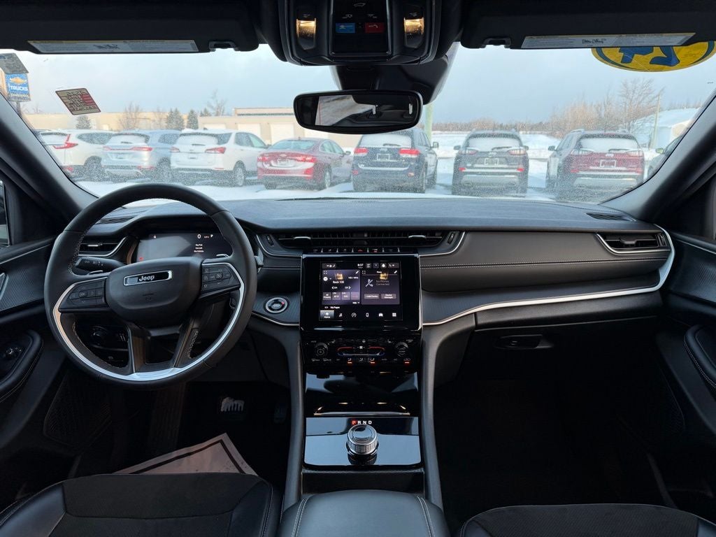 2024 Jeep Grand Cherokee L Altitude 4x4