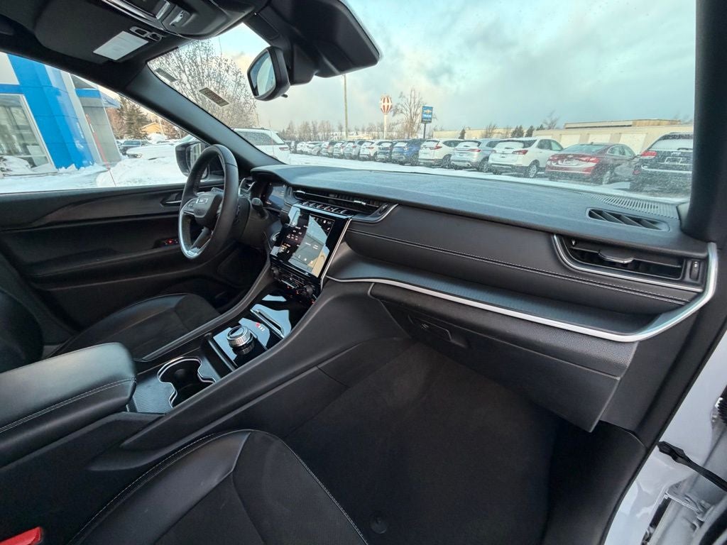 2024 Jeep Grand Cherokee L Altitude 4x4