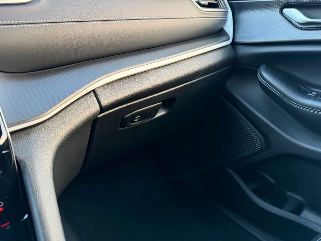 2024 Jeep Grand Cherokee L Altitude 4x4