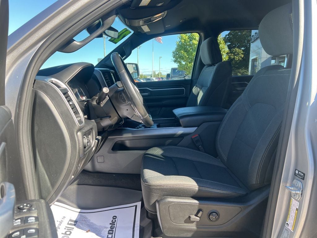 2021 RAM 1500 Big Horn Crew Cab 4x4 5'7' Box