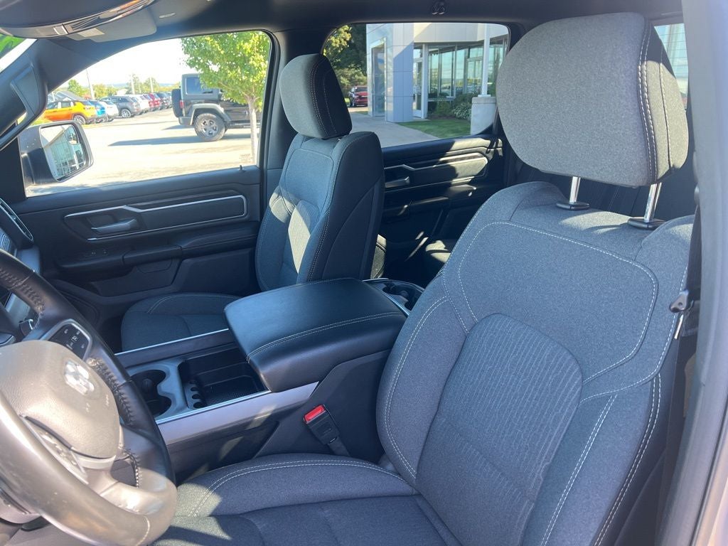 2021 RAM 1500 Big Horn Crew Cab 4x4 5'7' Box