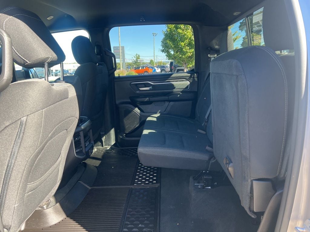 2021 RAM 1500 Big Horn Crew Cab 4x4 5'7' Box