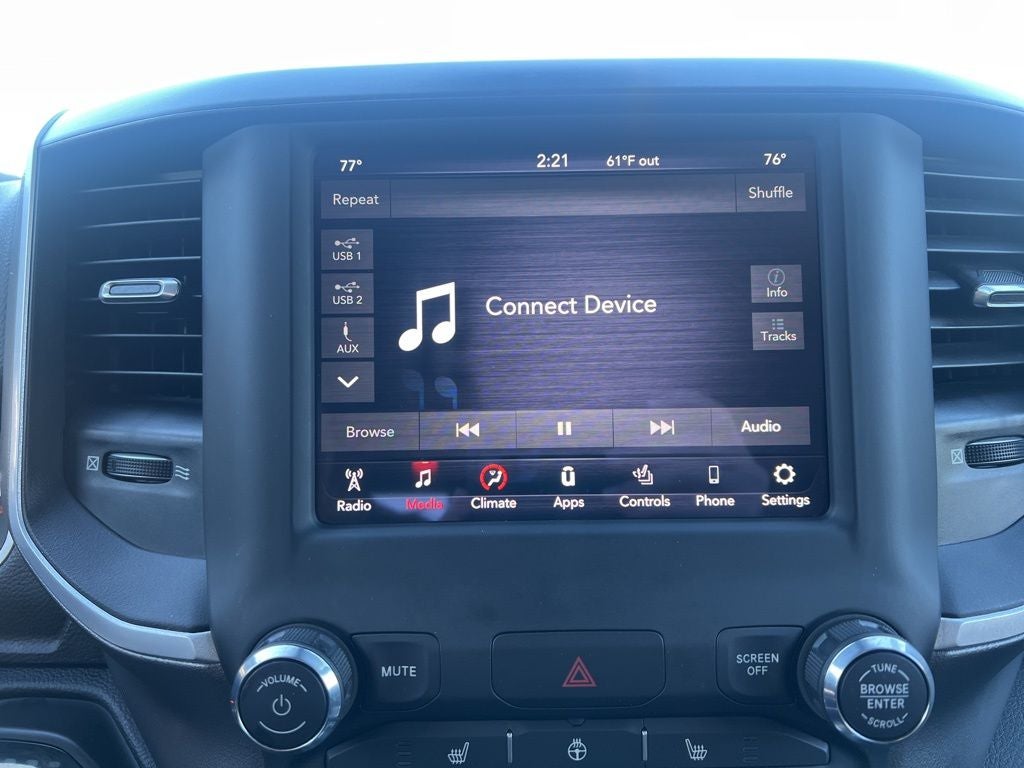 2021 RAM 1500 Big Horn Crew Cab 4x4 5'7' Box