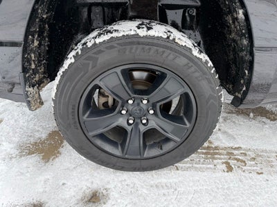 2022 RAM 1500 Big Horn Crew Cab 4x4 5'7' Box