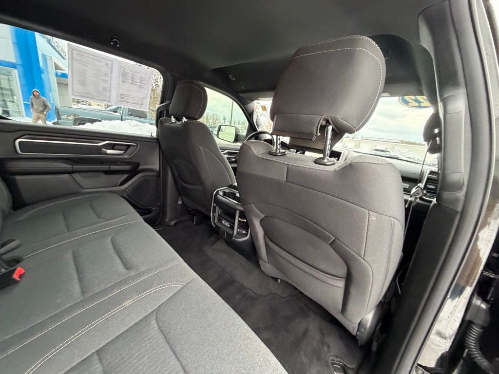 2022 RAM 1500 Big Horn Crew Cab 4x4 5'7' Box