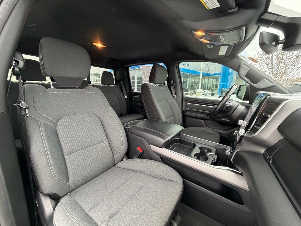 2022 RAM 1500 Big Horn Crew Cab 4x4 5'7' Box