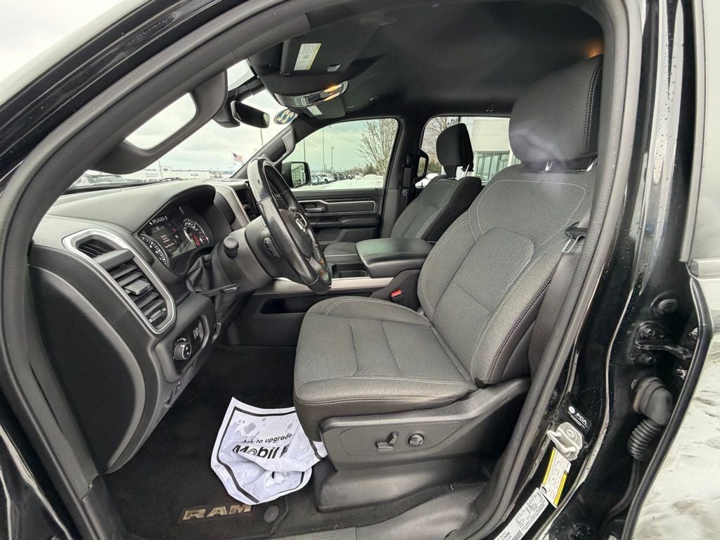 2022 RAM 1500 Big Horn Crew Cab 4x4 5'7' Box