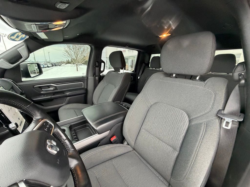 2022 RAM 1500 Big Horn Crew Cab 4x4 5'7' Box