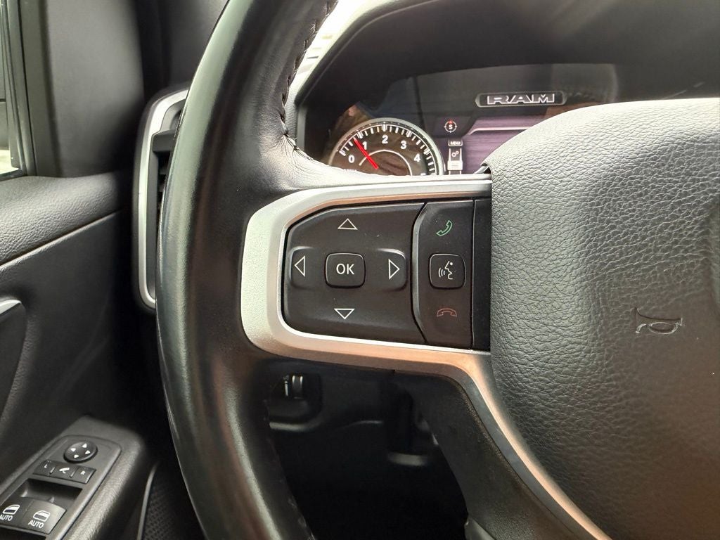 2022 RAM 1500 Big Horn Crew Cab 4x4 5'7' Box