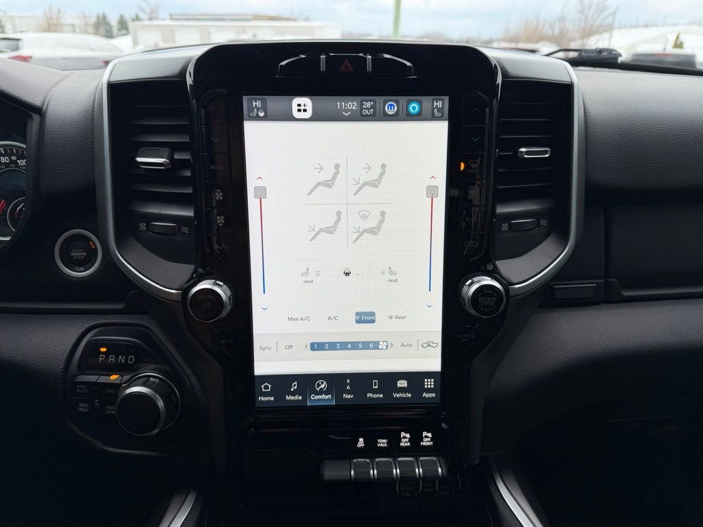 2022 RAM 1500 Big Horn Crew Cab 4x4 5'7' Box