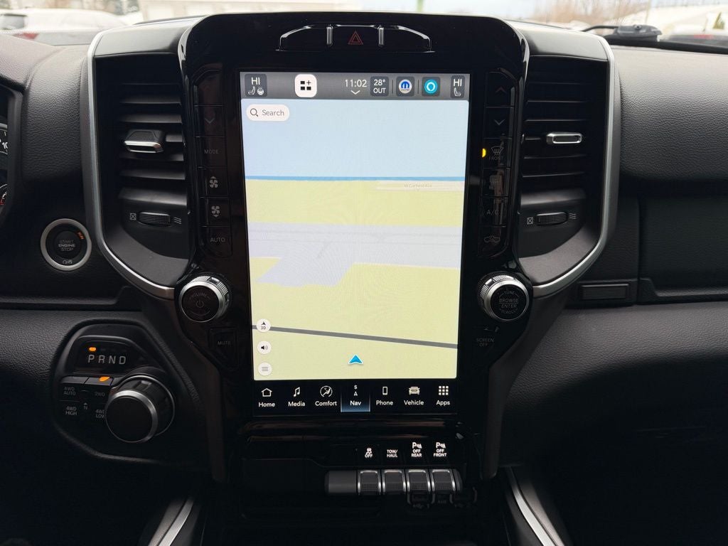 2022 RAM 1500 Big Horn Crew Cab 4x4 5'7' Box