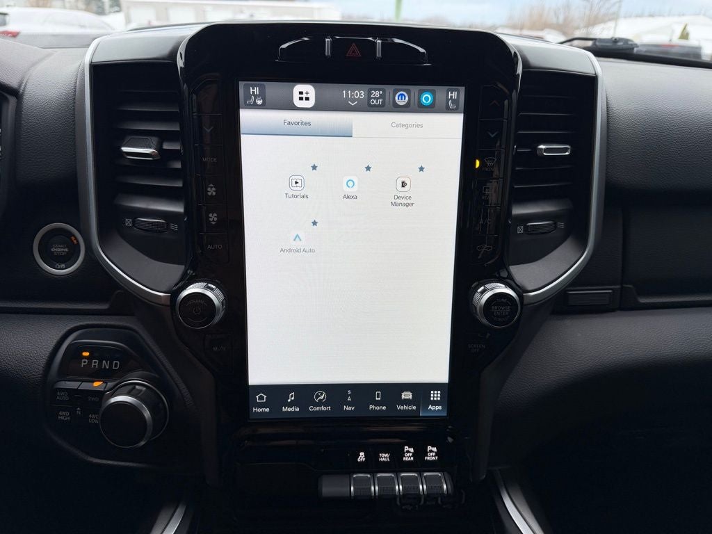 2022 RAM 1500 Big Horn Crew Cab 4x4 5'7' Box