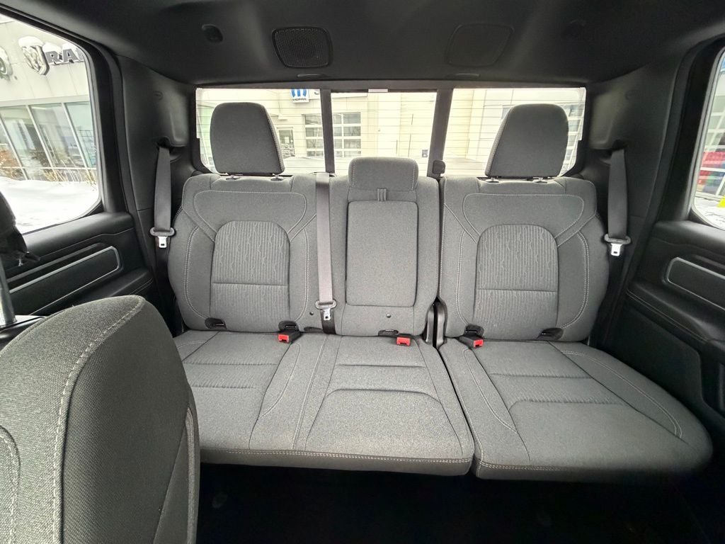 2022 RAM 1500 Big Horn Crew Cab 4x4 5'7' Box