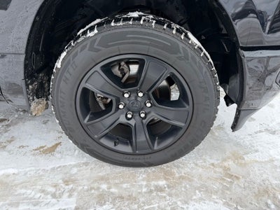 2022 RAM 1500 Big Horn Crew Cab 4x4 5'7' Box