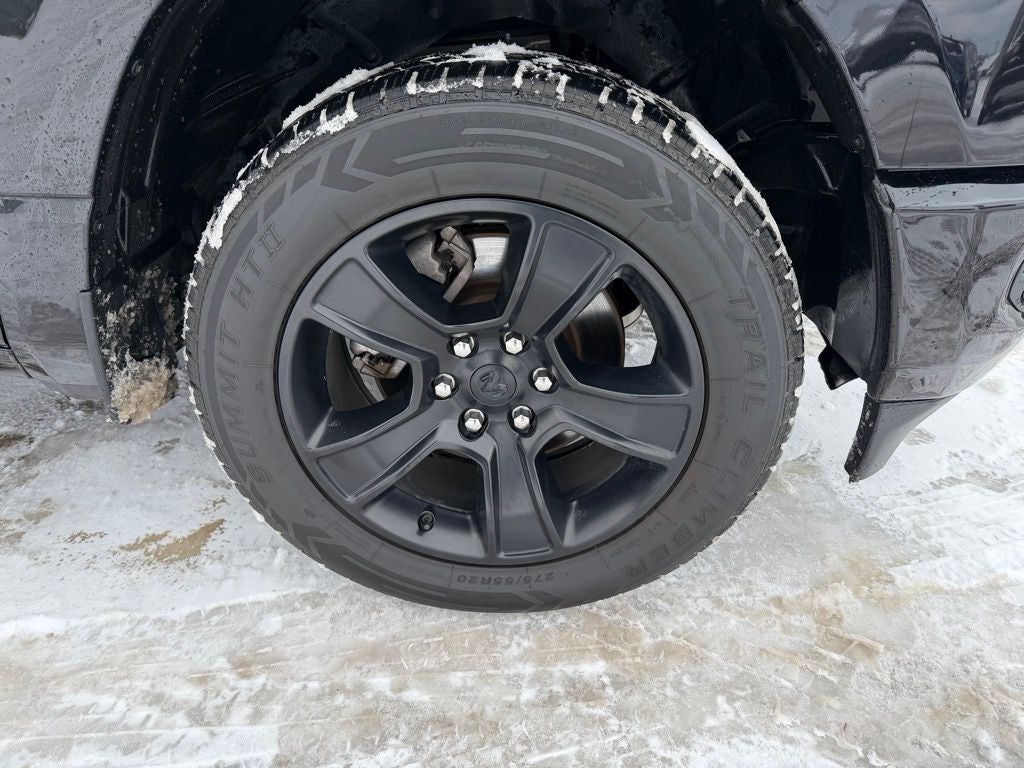 2022 RAM 1500 Big Horn Crew Cab 4x4 5'7' Box