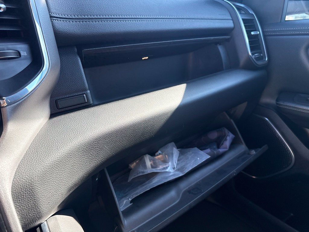 2025 RAM 1500 Laramie Crew Cab 4x4 5'7' Box