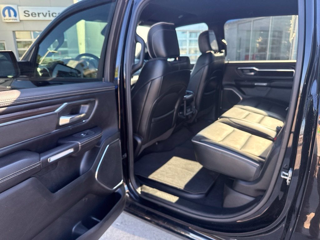 2025 RAM 1500 Laramie Crew Cab 4x4 5'7' Box