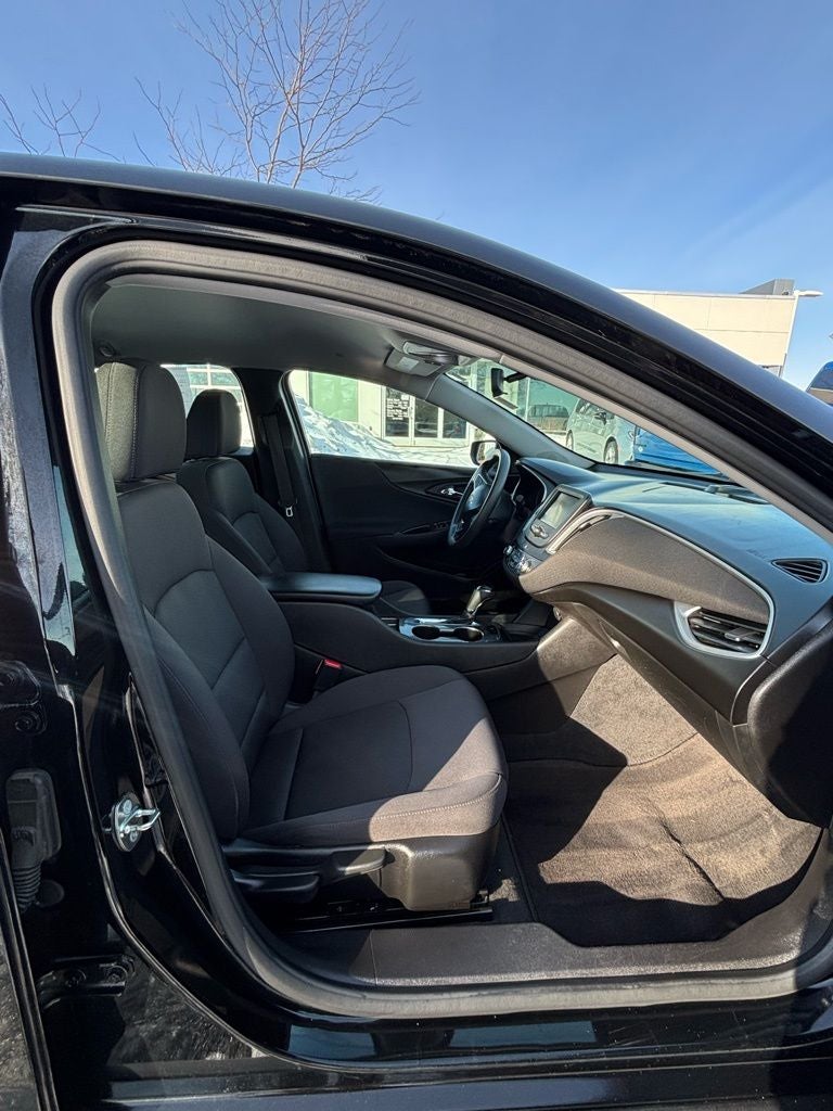 2017 Chevrolet Malibu LS