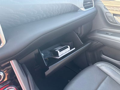 2024 GMC Yukon 4WD Denali