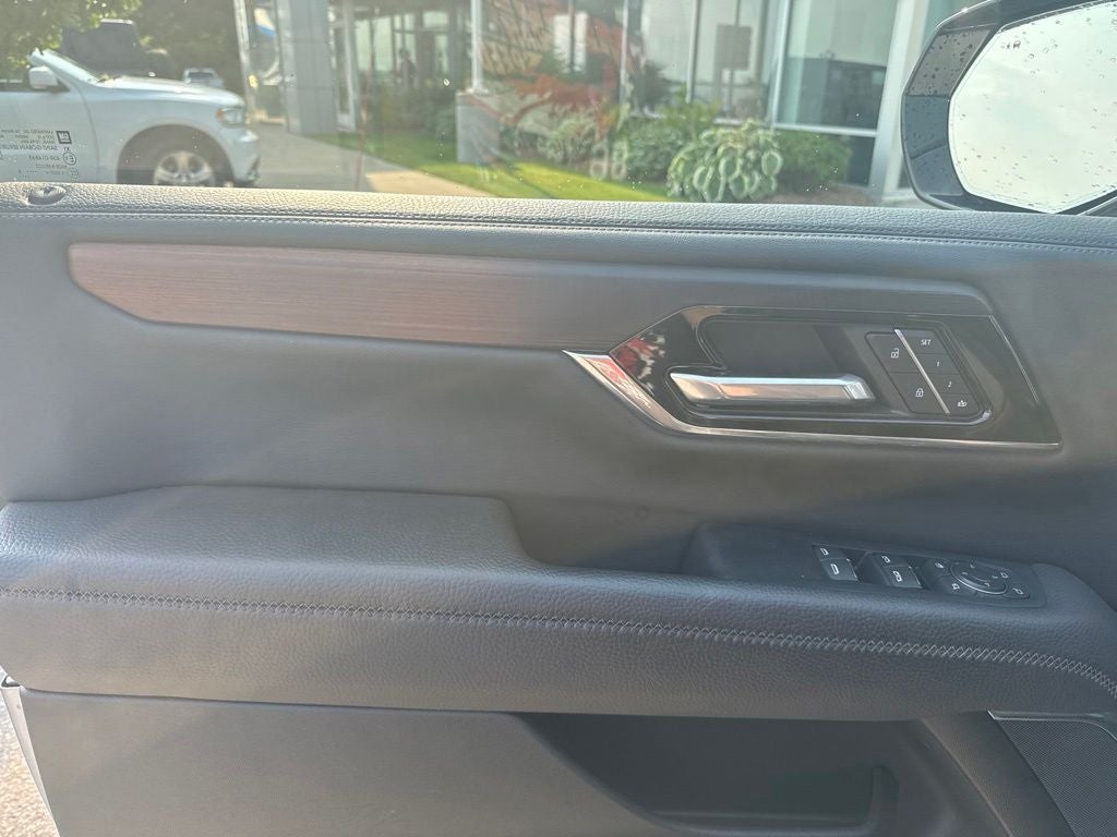 2025 GMC Yukon XL 4WD Denali