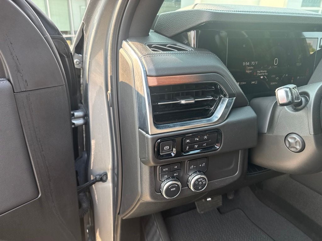 2025 GMC Yukon XL 4WD Denali