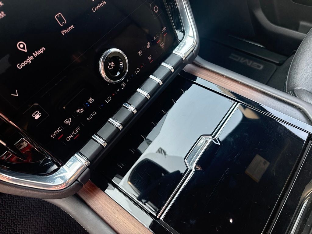 2025 GMC Yukon XL 4WD Denali