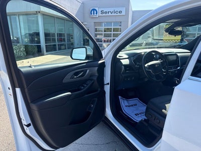 2023 Chevrolet Traverse AWD LT Cloth