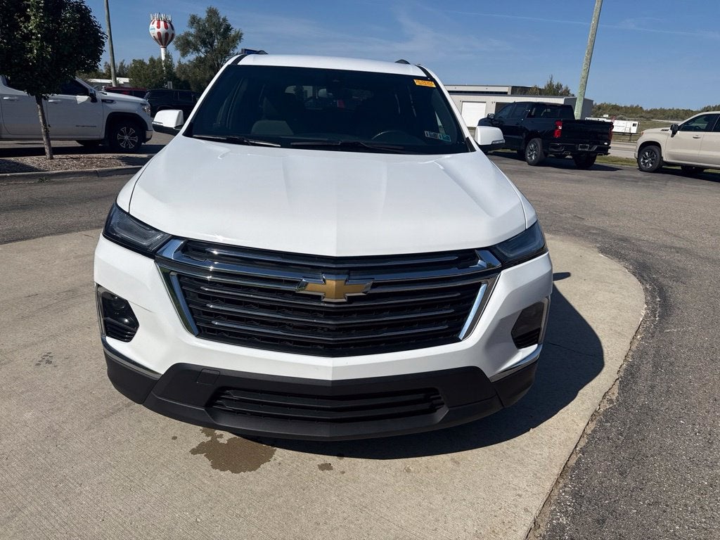 2023 Chevrolet Traverse AWD LT Cloth