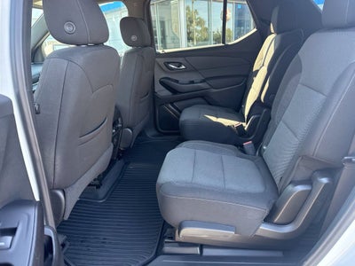 2023 Chevrolet Traverse AWD LT Cloth