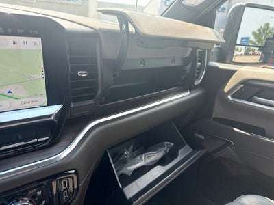2025 GMC Sierra 2500HD 4WD Crew Cab Standard Bed SLT