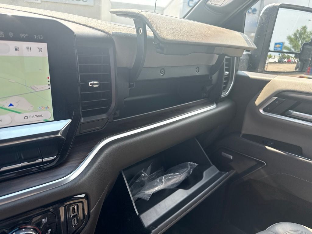 2025 GMC Sierra 2500HD 4WD Crew Cab Standard Bed SLT