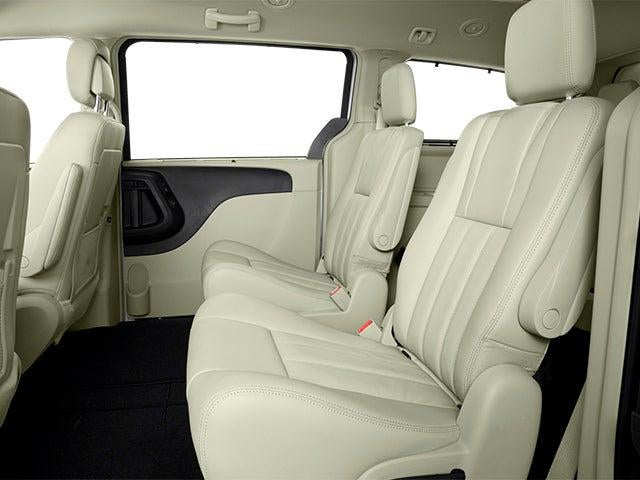 2014 Chrysler Town & Country Touring