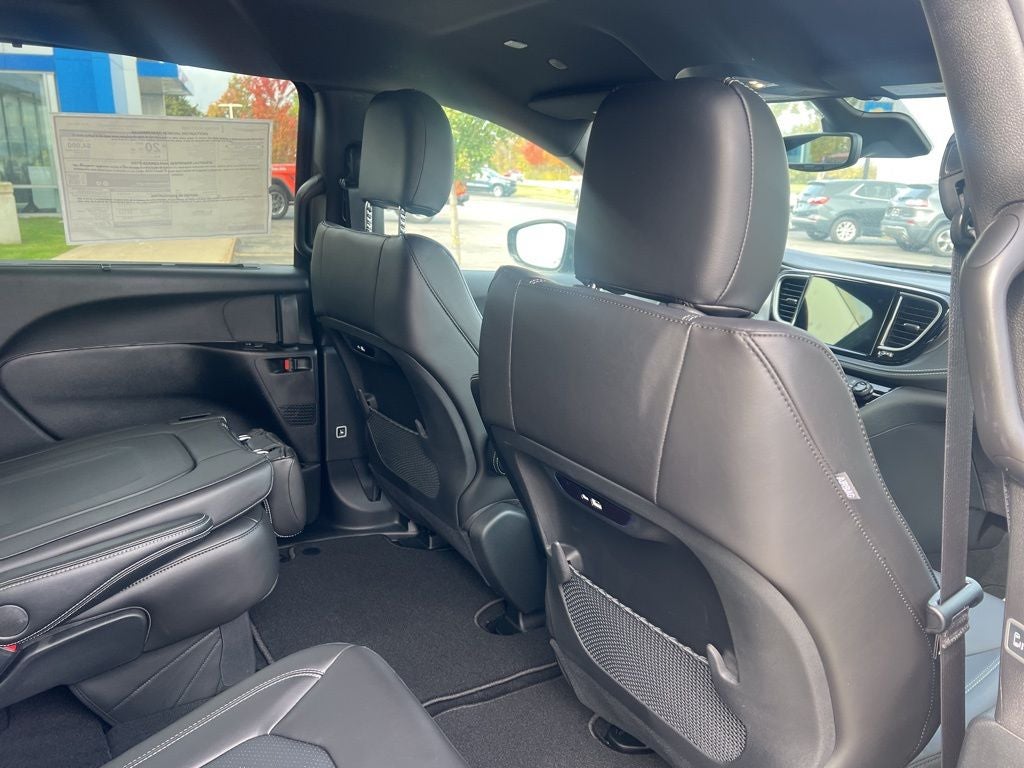 2026 Chrysler Pacifica PACIFICA SELECT AWD