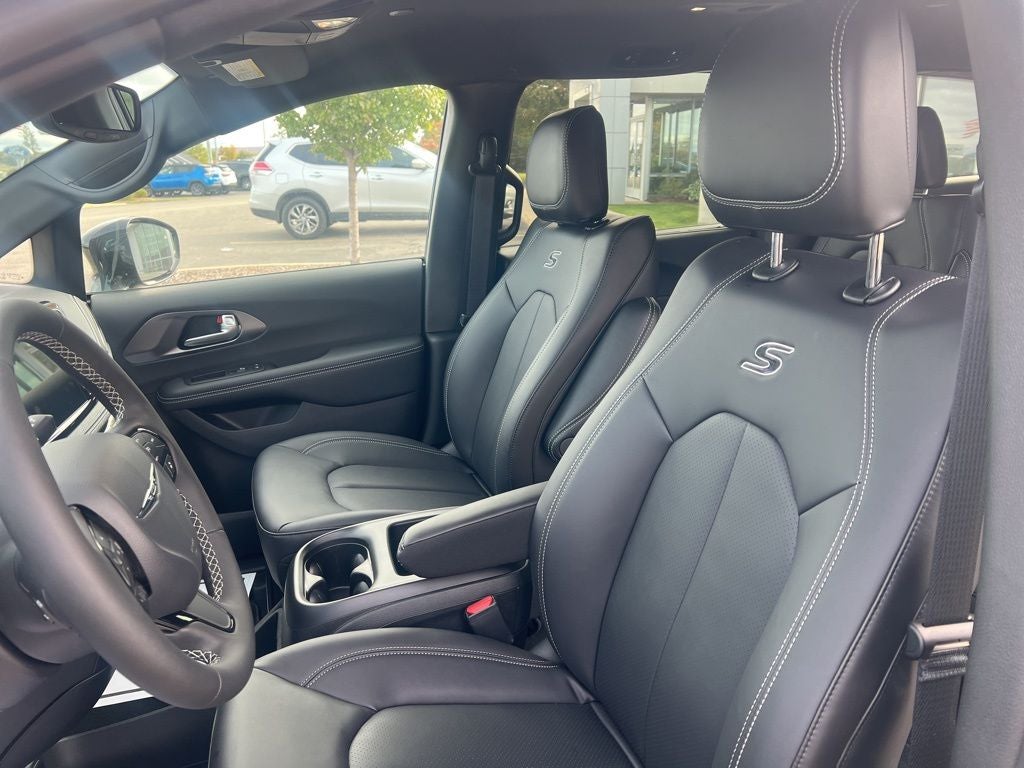 2026 Chrysler Pacifica PACIFICA SELECT AWD