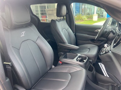 2026 Chrysler Pacifica PACIFICA SELECT AWD