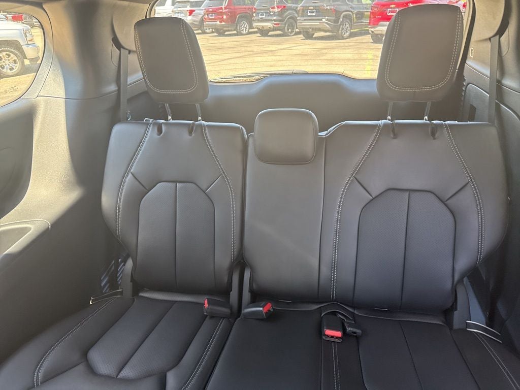2026 Chrysler Pacifica PACIFICA SELECT AWD