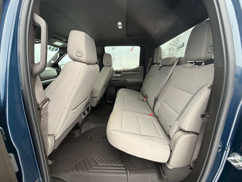 2022 Chevrolet Silverado 1500 4WD Crew Cab Short Bed RST