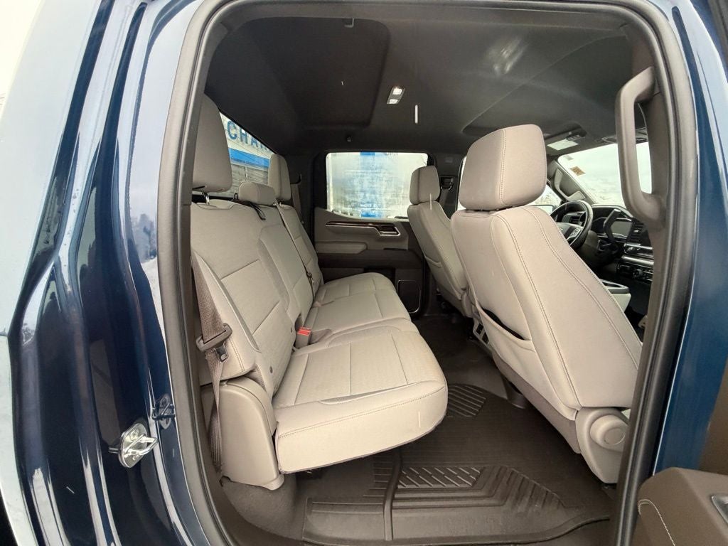 2022 Chevrolet Silverado 1500 4WD Crew Cab Short Bed RST