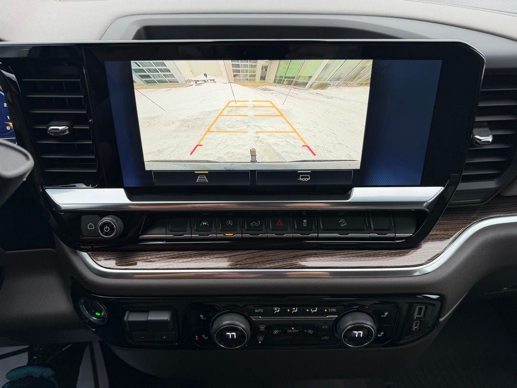 2022 Chevrolet Silverado 1500 4WD Crew Cab Short Bed RST